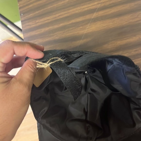 Genuine Leather Cap - Picture 2 of 3